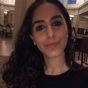 Meet your Posher, Priya